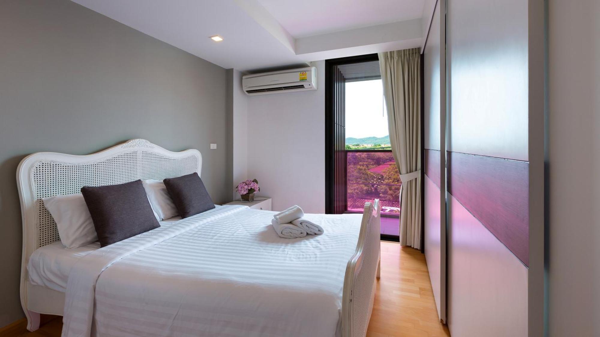 Rocco Hua Hin Beach Seaview Rum bild