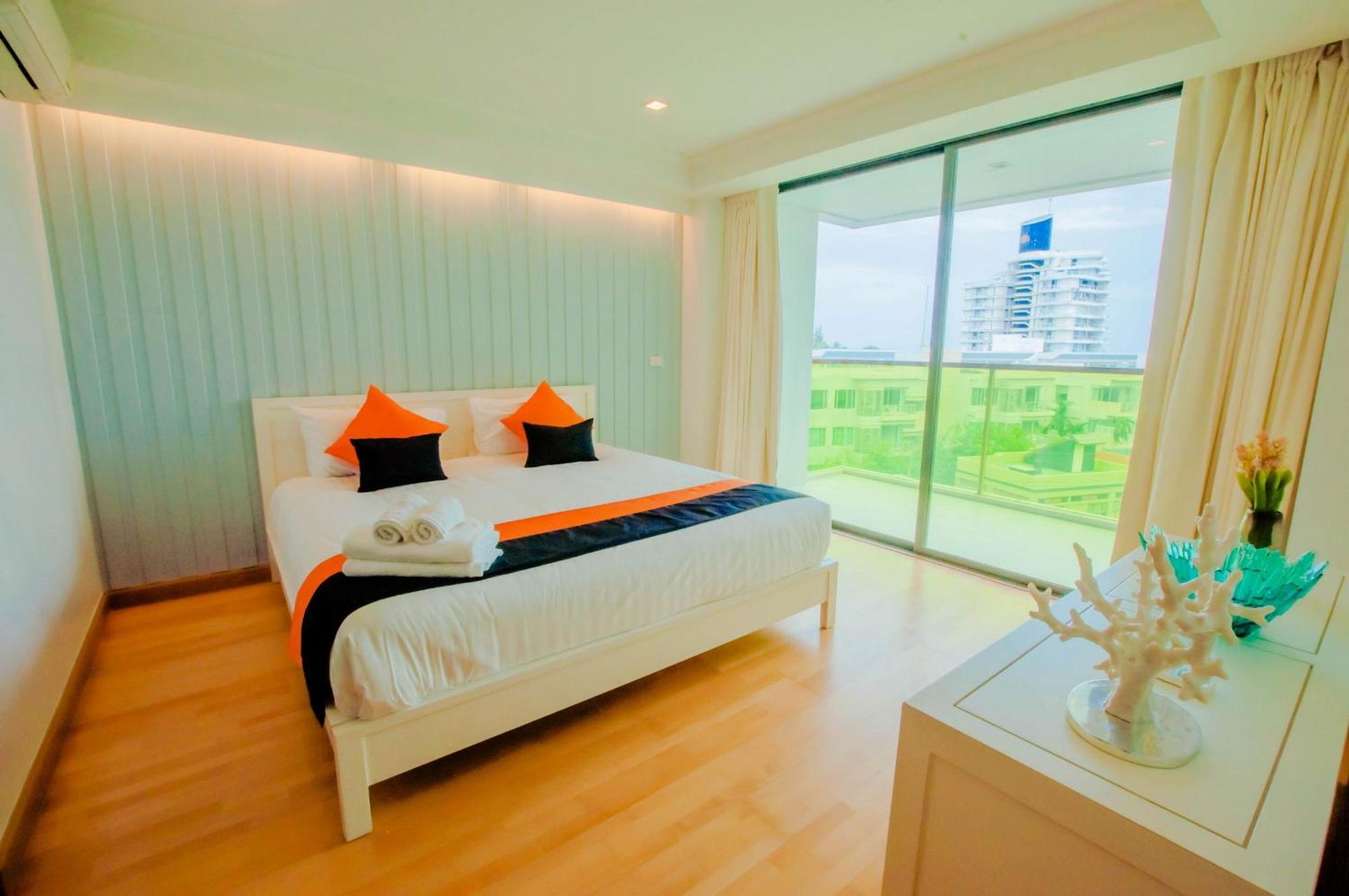 Rocco Hua Hin Beach Seaview Rum bild
