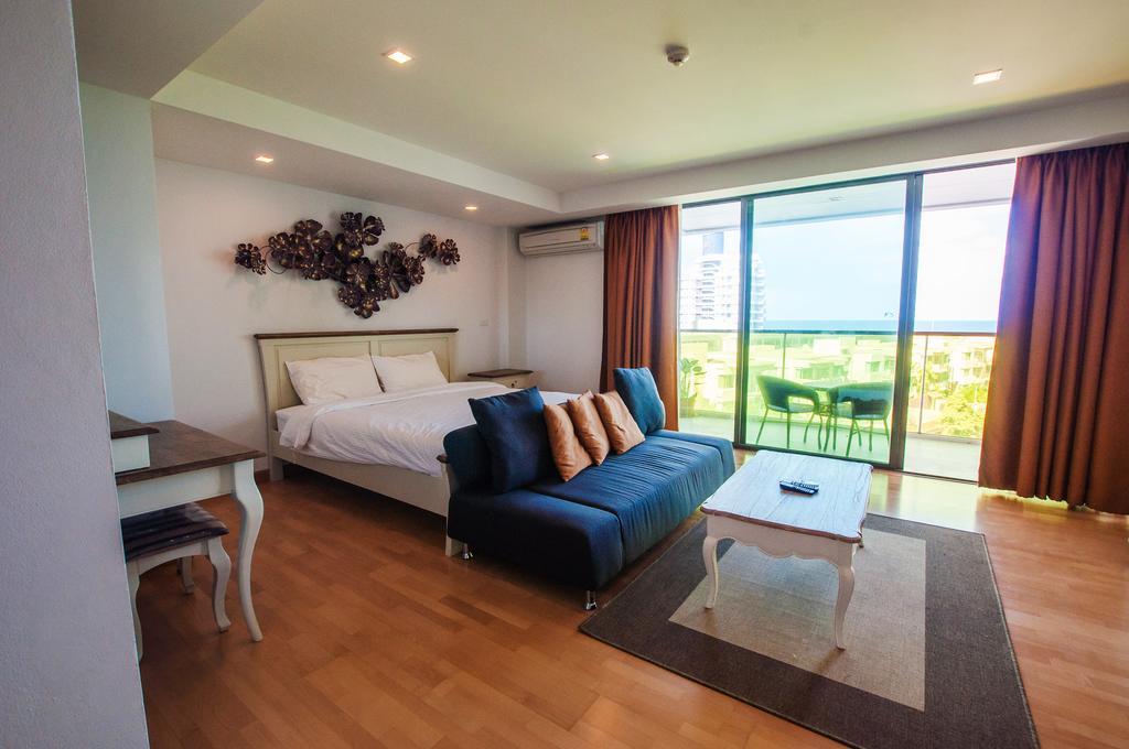 Rocco Hua Hin Beach Seaview Exteriör bild